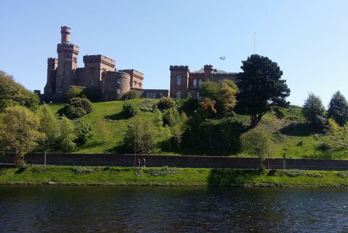 Ness City Apartments Inverness Bagian luar foto
